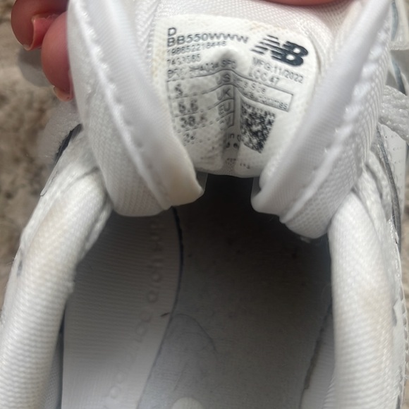 550s - Picture 3 of 3